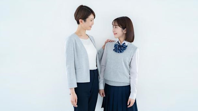 お葬式の平服