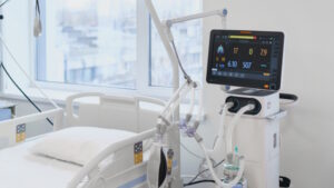 危篤とはどんな状態で何日もつ？3つの注意点と家族向け行動マニュアル